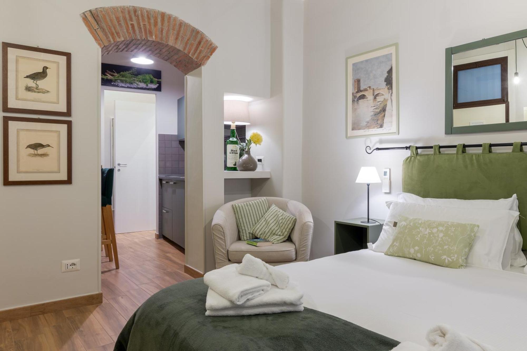 Rome As You Feel - Piazza Dei Satiri Apartments エクステリア 写真