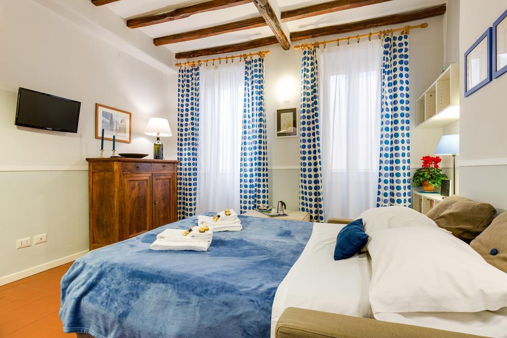 Rome As You Feel - Piazza Dei Satiri Apartments エクステリア 写真
