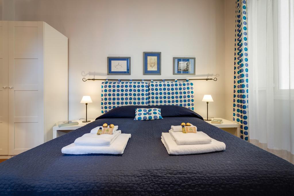 Rome As You Feel - Piazza Dei Satiri Apartments エクステリア 写真